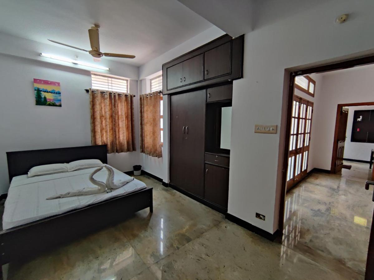 Yoga House Apartment *